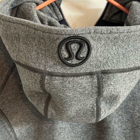 Lululemon Scuba - Picture 3 of 4